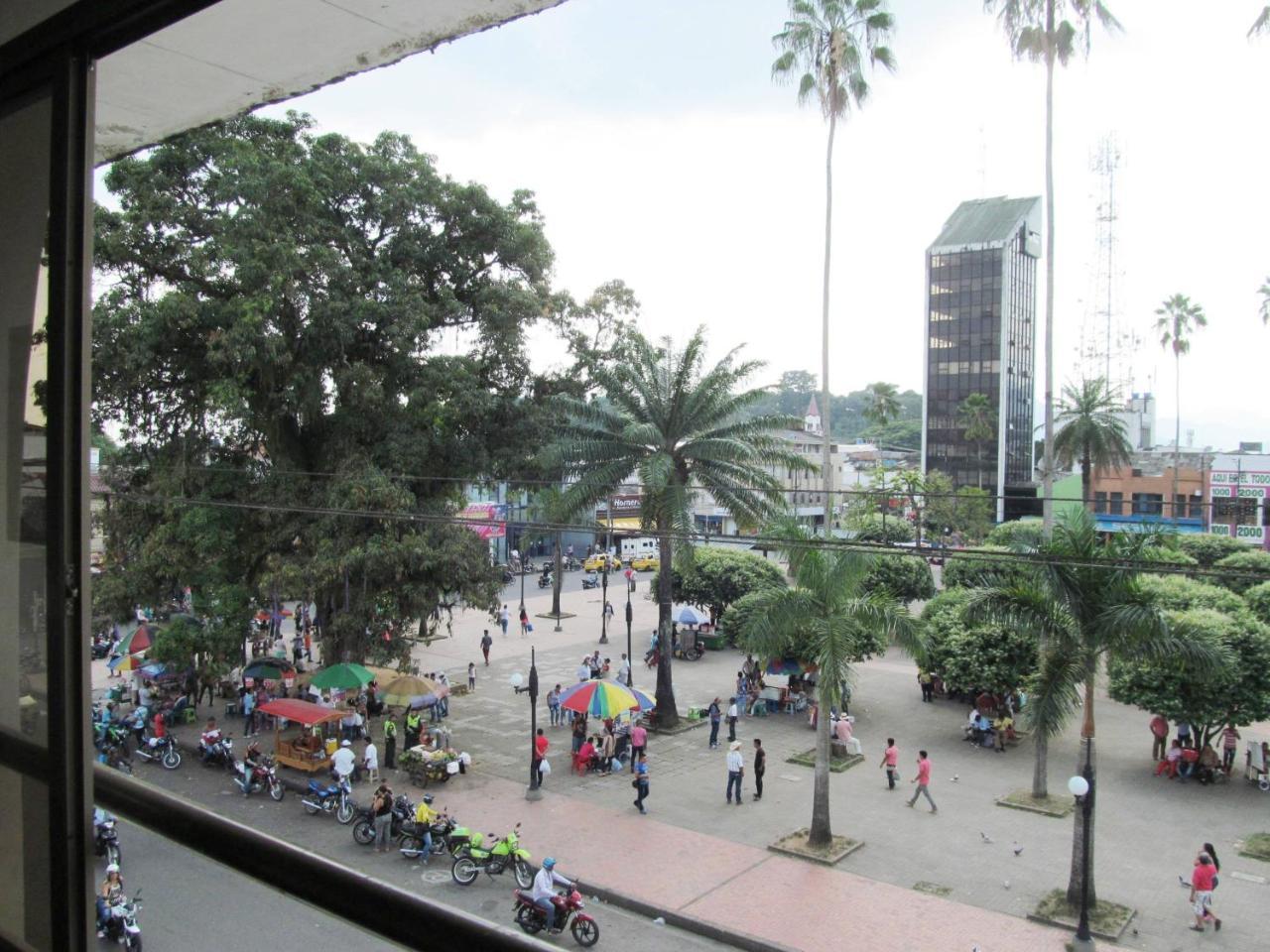 Hotel Royal Plaza ฟลอเรนเซีย ภายนอก รูปภาพ